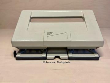 Leitz 5132 4 gaats perforator beschikbaar voor biedingen