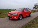 Volkswagen Polo 1.4 TDI 66KW BMT DSG 2017 Rood, Auto's, Volkswagen, Stof, 580 kg, Origineel Nederlands, Bedrijf