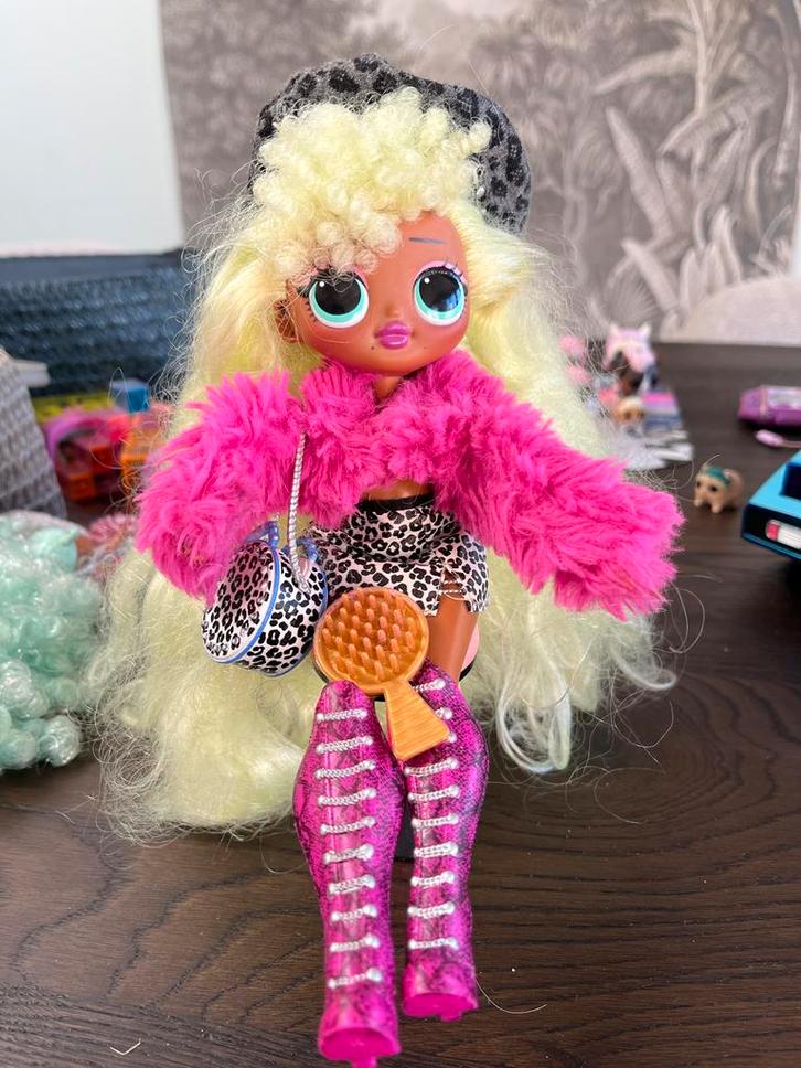 LOL OMG Pop met Accessoires, Kinderen en Baby's, Speelgoed | Poppen, Gebruikt, Overige typen, Ophalen of Verzenden
