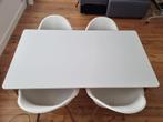 Stoelen met bijbehorende eettafel, Huis en Inrichting, Complete eetkamers, Ophalen, Zo goed als nieuw, Modern, 4 tot 6 stoelen