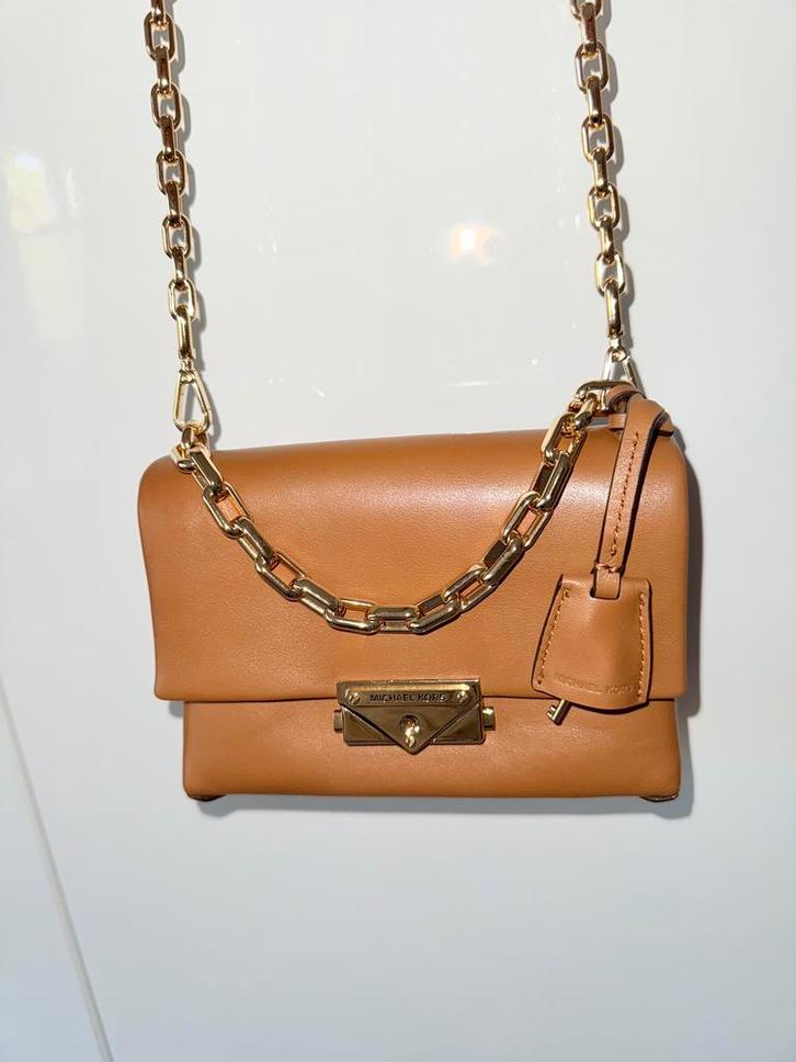 Michael Kors tas cross body, Sieraden, Tassen en Uiterlijk, Tassen | Damestassen, Zo goed als nieuw, Schoudertasje, Bruin, Ophalen of Verzenden