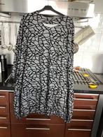 NAVeed JURKJE, Ophalen of Verzenden, Zo goed als nieuw, Zwart, Boven de knie