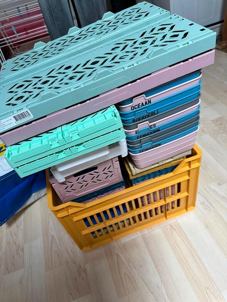 Partij kratjes - bakjes - grote middel en kleine - diverse, Boeken, Partijen en Verzamelingen, Zo goed als nieuw, Ophalen of Verzenden