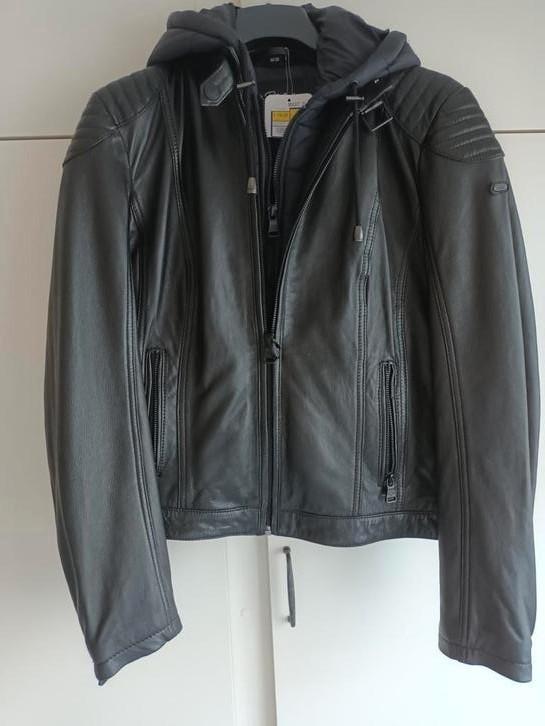 Nieuw lederen jas., Kleding | Dames, Jassen | Winter, Zo goed als nieuw, Maat 38/40 (M), Zwart, Ophalen of Verzenden