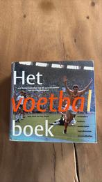 N. Holt - Het Voetbalboek, Boeken, Sportboeken, Ophalen of Verzenden, Zo goed als nieuw, Balsport, N. Holt; G. Lloyd; M. Gonnella