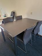 Eettafel en 4 leren stoelen, Ophalen, Zo goed als nieuw