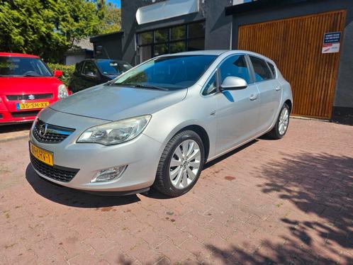 Opel Astra 1.4 Turbo Ecotec 103KW 5-D 2010 Grijs, Auto's, Opel, Bedrijf, Astra, Benzine, A, Hatchback, Handgeschakeld, Origineel Nederlands