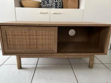 TV Kastje hout