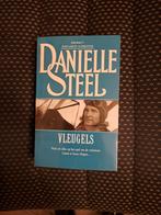 Vleugels - Danielle Steel, Ophalen of Verzenden, Gelezen, Danielle Steel, Nederland