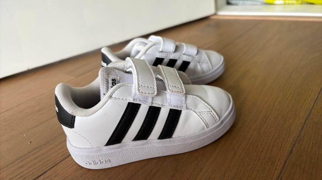 Adidas Grand Court sneaker - maat 23, Maat XS of kleiner, Ophalen of Verzenden, Zo goed als nieuw, Schoenen