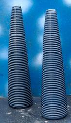 IKEA . Black/Grey ring bud vase 120111. 25 cm. 2 st., Huis en Inrichting, Ophalen, Zwart, Aardewerk of Porselein, Zo goed als nieuw