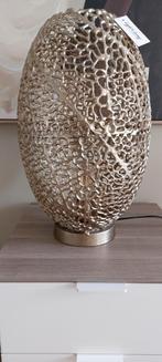 Te Koop: messing kleurige tafellamp, Huis en Inrichting, Lampen | Tafellampen, Ophalen, Nieuw, Metaal, 50 tot 75 cm