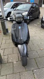 Vespa sprint, Ophalen, Maximaal 45 km/u, Zo goed als nieuw, 50 cc