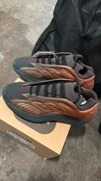 Yeezy 700 V3 Copfad, Overige kleuren, Nieuw, Ophalen of Verzenden, Sneakers of Gympen