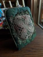 Zeer mooie oude aparte zijde? met kant staand speldenkussen, Antiek en Kunst, Ophalen of Verzenden