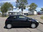 Opel Corsa 1.2-16V Enjoy 81 PK. Zuinige en zeer fijn rijdend, Voorwielaandrijving, Metallic lak, Gebruikt, 82 pk
