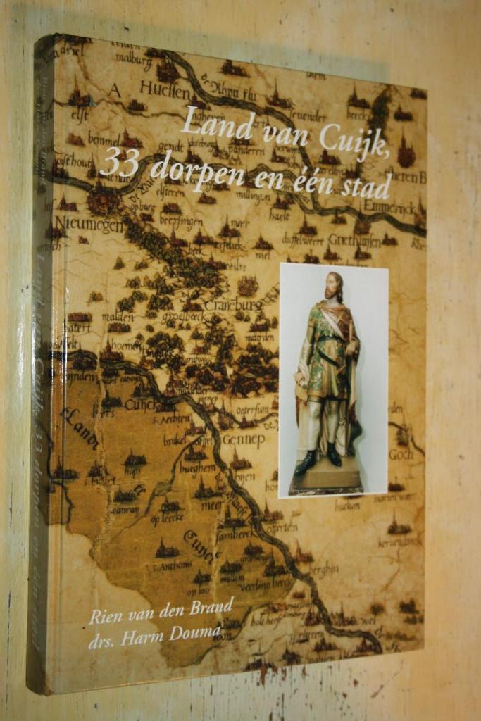 Land van Cuijk 33 dorpen en een stad Grave Katwijk Vianen, Boeken, Geschiedenis | Stad en Regio, Zo goed als nieuw, Ophalen of Verzenden