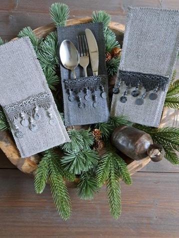 Landelijke sobere bestekhoesjes in diverse kleuren combi beschikbaar voor biedingen