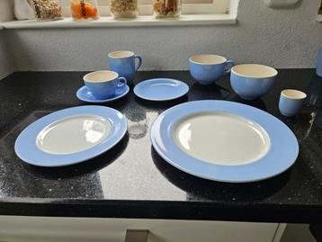 Servies blauw (wit) Hema beschikbaar voor biedingen