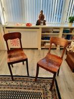 Twee antiek stoelen uit Tilburgs café De Roode Haan, Antiek en Kunst, Ophalen of Verzenden