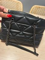 Prada handtas dames, Sieraden, Tassen en Uiterlijk, Tassen | Damestassen, Ophalen of Verzenden, Zo goed als nieuw, Zwart, Handtas