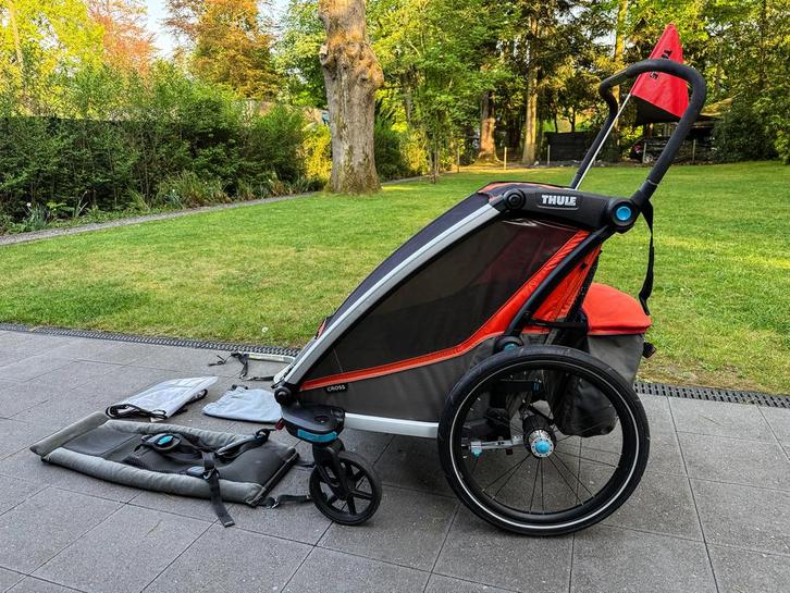 Thule Chariot Cross fietskar / wandelkar, Fietsen en Brommers, Fietsaccessoires | Aanhangers en Karren, Zo goed als nieuw, Kinderkar