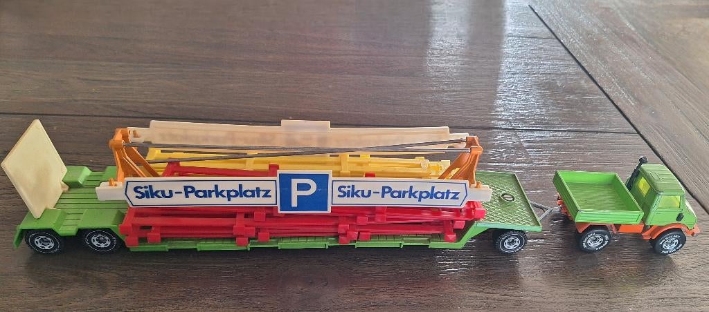Siku Unimog Mercedes met dieplader (parkeerplaats), Ophalen, Zo goed als nieuw, Bus of Vrachtwagen, SIKU