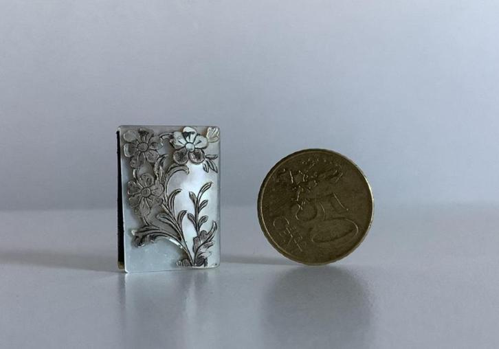 prachtig antiek miniatuur balboekje in parelmoer, Antiek en Kunst, Curiosa en Brocante, Ophalen of Verzenden