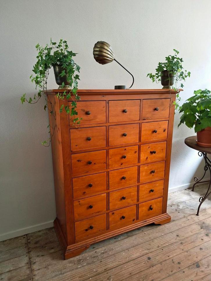 Oude vintage ladenkast apothekerskast industrië winkel kast., Huis en Inrichting, Kasten | Ladekasten, Gebruikt, Minder dan 100 cm