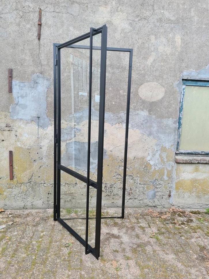 Op voorraad/inmeetfout. Stalen deur met kozijn 217cm / 93cm, Doe-het-zelf en Verbouw, Deuren en Horren, Zo goed als nieuw, Binnendeur