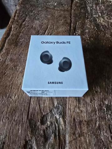Samsung Galaxy Buds FE nieuw in verzegelde verpakking  beschikbaar voor biedingen