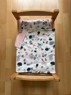 Ikea poppenbed hout incl. matras en dekentje, Ophalen, Zo goed als nieuw, Poppenhuis