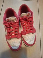 Nike schoenen maat 42,5, Kleding | Dames, Schoenen, Ophalen of Verzenden, Roze, Sneakers of Gympen