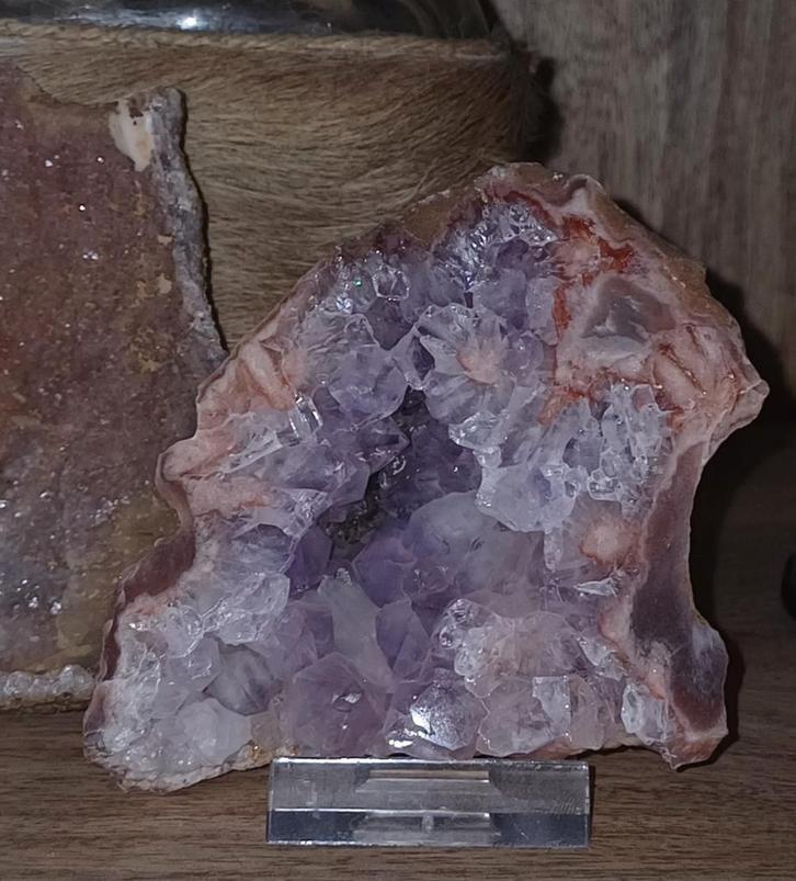 Amethist met Hematiet - Prachtig Exemplaar, Verzamelen, Mineralen en Fossielen, Ophalen of Verzenden