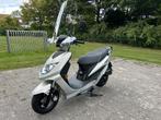 Kymco VP 50 vp50 1eig 17dkm brom geel kenteken, Fietsen en Brommers, Scooters | Kymco, Ophalen, Overige modellen, Maximaal 45 km/u