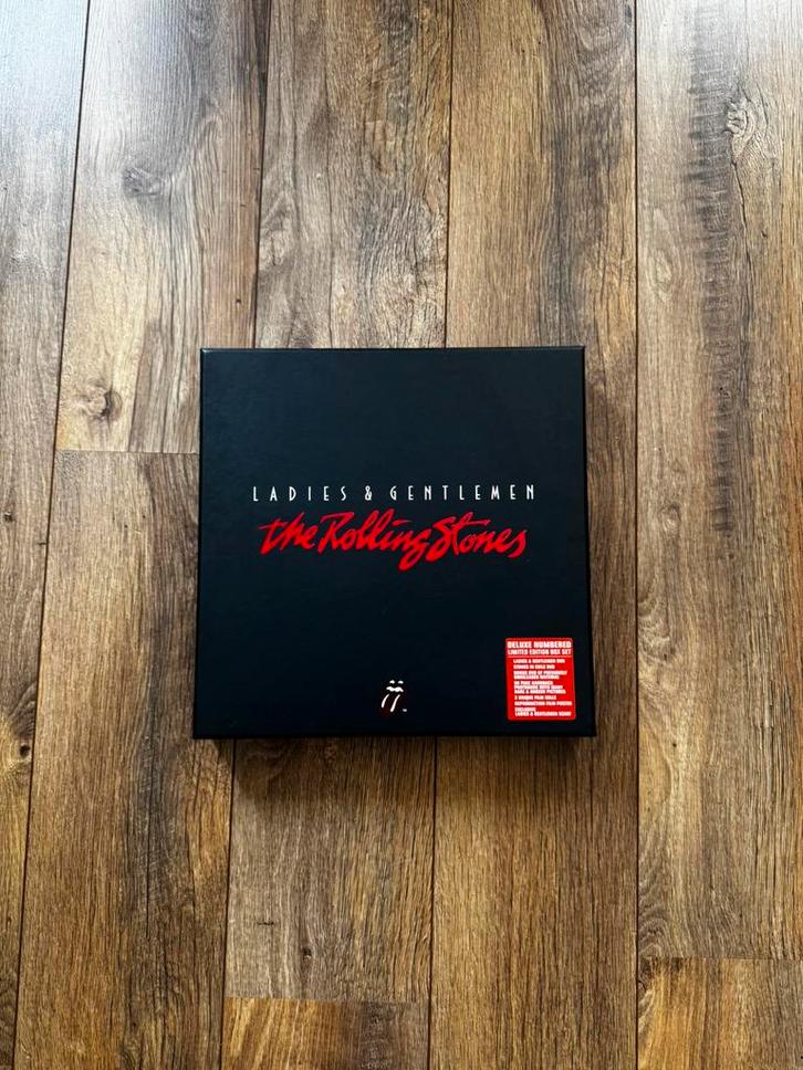Rolling Stones limited edition box set, Cd's en Dvd's, Dvd's | Muziek en Concerten, Zo goed als nieuw, Ophalen of Verzenden