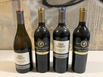 4 oude flessen wijn beschikbaar voor biedingen