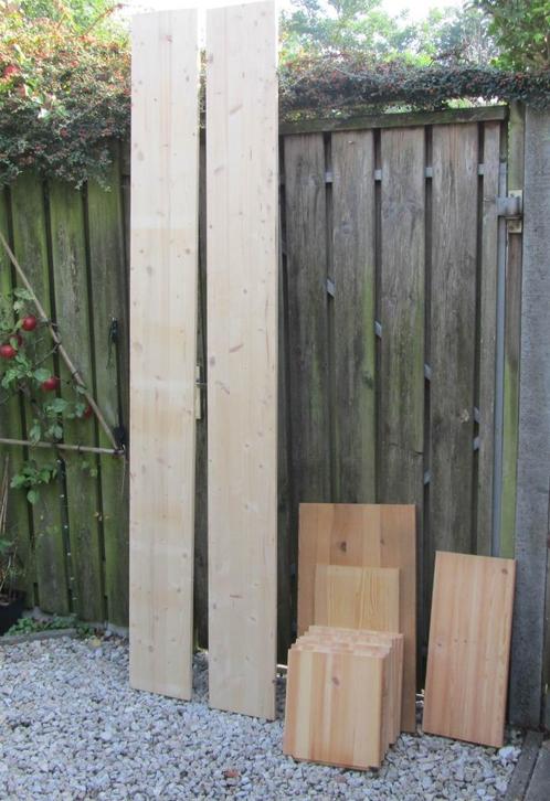 Lange en korte grenen planken en timmerpanelen 2 lange massi, Doe-het-zelf en Verbouw, Hout en Planken, Gebruikt, Plank, Grenen