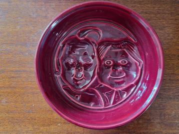 Vintage keramische puddingvorm  "Max en Moritz" beschikbaar voor biedingen