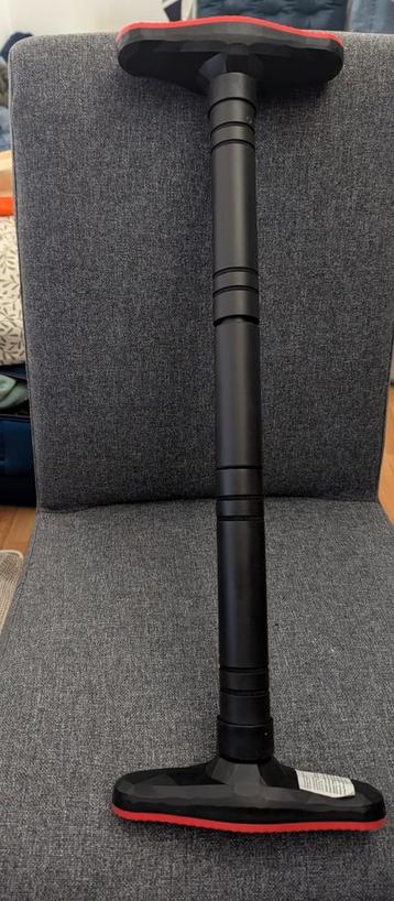 Pull up bar (up to 200kg) beschikbaar voor biedingen