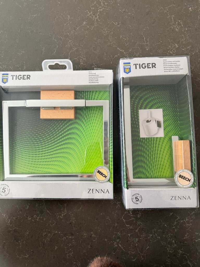 Nieuwe handdoek hanger en toiletrolhouder set, Ophalen of Verzenden, Nieuw, Bruin, Handdoekenrek