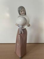 Lladro Porseleinen Beeldje Meisje met Hoed, Antiek en Kunst, Ophalen of Verzenden