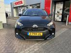 Toyota Yaris 1.5 Hybrid 115 Active, Auto's, Gebruikt, Zwart, Bedrijf, Hybride Elektrisch/Benzine