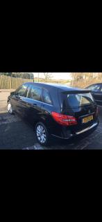 Mercedes-Benz B-Klasse 1.6 B180 5DRS Blue EFF 2011 Zwart, Auto's, Mercedes-Benz, Voorwielaandrijving, Stof, 1295 kg, 4 cilinders