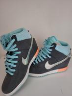 Nike dunk sky high maat 39 zgan, Kleding | Dames, Schoenen, Ophalen of Verzenden, Zo goed als nieuw, Sneakers of Gympen