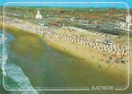 AK Katwijk - Strandgezicht en blik op Katwijk, Verzamelen, Ansichtkaarten | Nederland, Verzenden, 1960 tot 1980, Ongelopen, Zuid-Holland