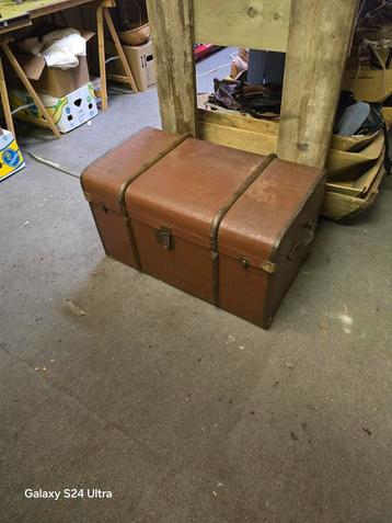 Scheepskist Grote beschikbaar voor biedingen