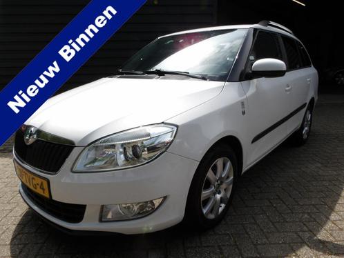 Skoda Fabia Combi 1.2 TSI Style Cruise Airco Trekhaak Nw APK, Auto's, Skoda, Te koop, Fabia, ABS, Airbags, Airconditioning, Alarm