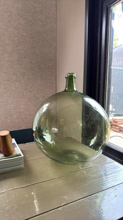 Vintage bolle gist fles groen wijn vaas, Huis en Inrichting, Woonaccessoires | Vazen, Overige kleuren, Minder dan 50 cm, Glas