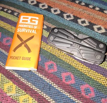 Bear Grylls  .. Compact Multitool beschikbaar voor biedingen